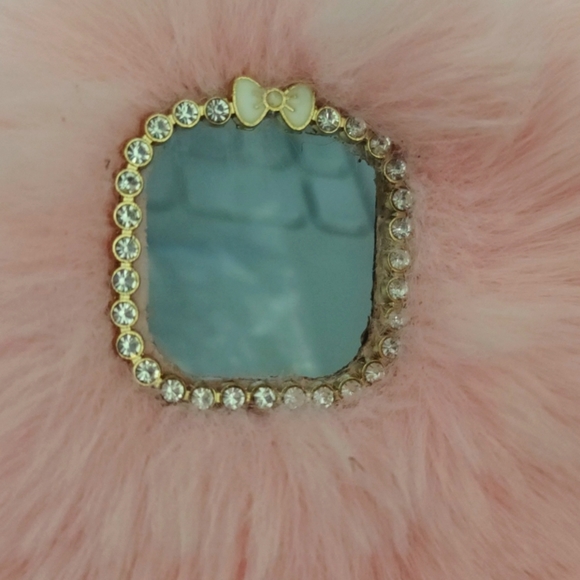 Pink fur iPhone 11 phone case - Picture 3 of 5